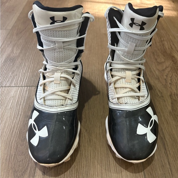 Under Armour cleats - Picture 1 of 7